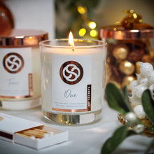 Load image into Gallery viewer, Soy candle, pure essential oils, hand poured, all natural, suitable for vegans.

